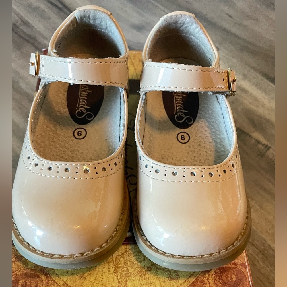 Footmates Ella Marie - Newport Nude Size 9